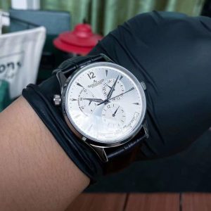 Premium Jaeger-LeCoultre Master Geographic 1:1 Super Clone Watch 1037999280 - front view