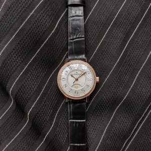 Jaeger-LeCoultre Rendez-Vous 29mm Premium Super Clone Watch 1121705775 - front view | Jaeger-LeCoultre