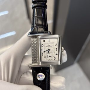 Luxury Jaeger-LeCoultre Reverso Men's Super Clone Watch with COD 1076821569 - front view | Jaeger-LeCoultre