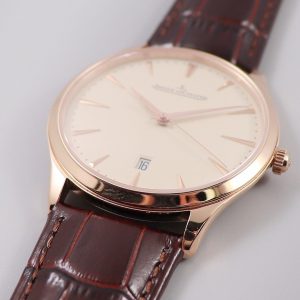 Premium Jaeger-LeCoultre Master Ultra Thin Super Clone Watch for Sale 1114927701 - side view | Jaeger-LeCoultre