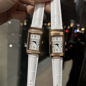 Jaeger-LeCoultre Reverso Super Clone Luxury Watch with Cash on Delivery 1136542775 - side view | Jaeger-LeCoultre